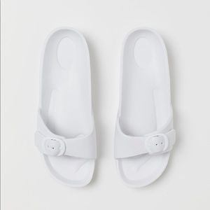 H&M women’s white slides 10